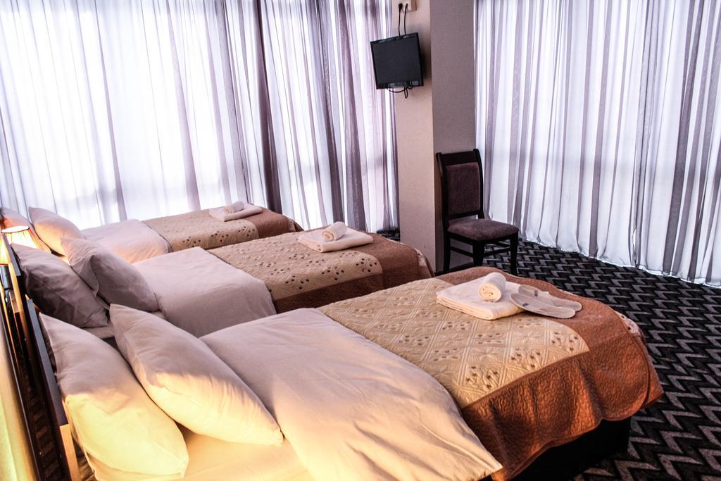 Royal Georgia Tbilisi Quarto foto