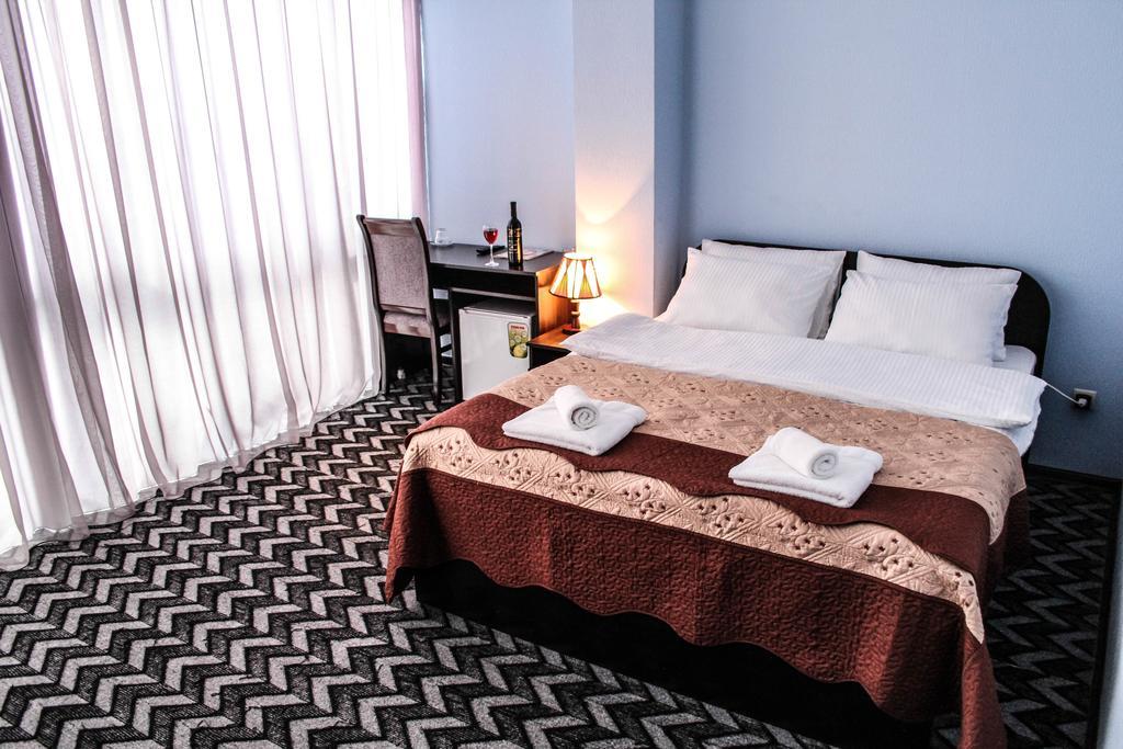 Royal Georgia Tbilisi Quarto foto