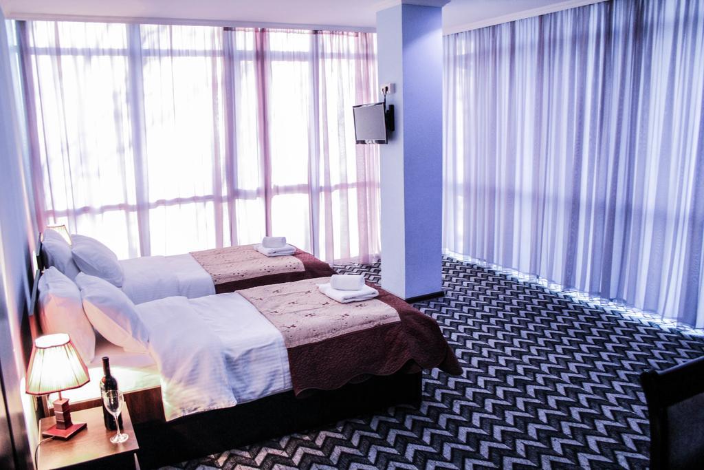 Royal Georgia Tbilisi Quarto foto