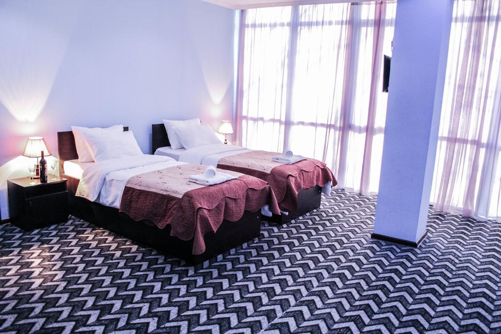 Royal Georgia Tbilisi Quarto foto
