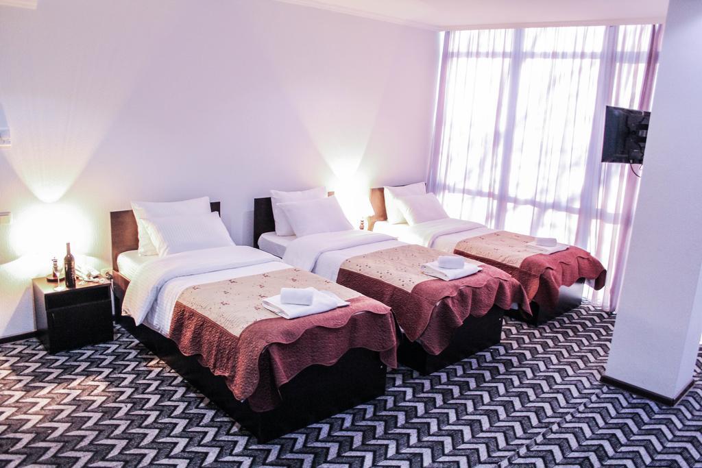 Royal Georgia Tbilisi Quarto foto